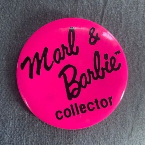 Rare VINTAGE 90s Marl & Barbie collector pin B htf Barbie’s - Picture 5 of 5